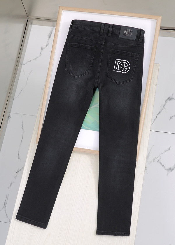 ブランドジーンズ側面デザイン